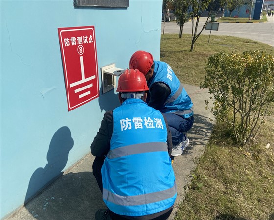 防雷检测公司告诉你雷电发生时应要注意的几点